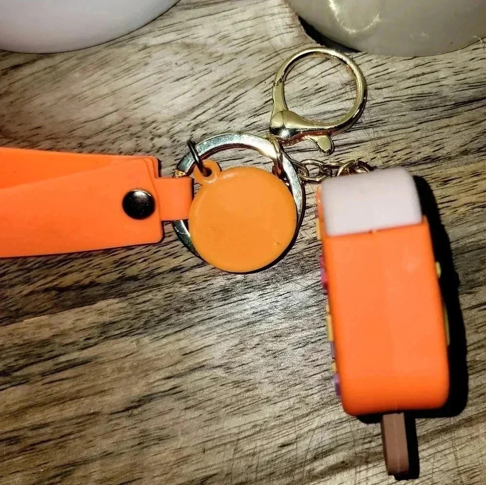 Orange Cream Ice Cream Key Charm NWOT - Picture 6 of 6